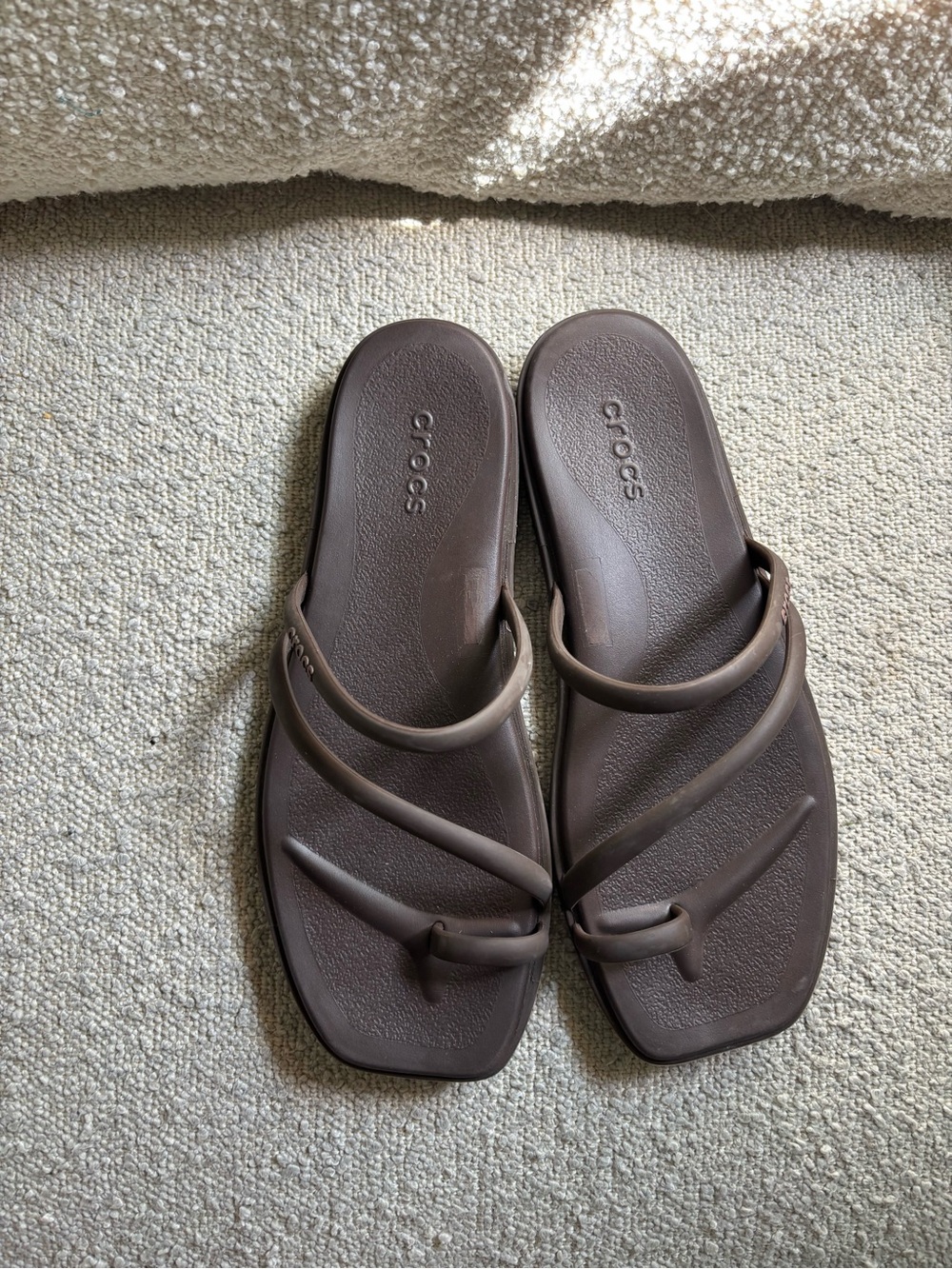 NWOT CROCS Miami Sandals